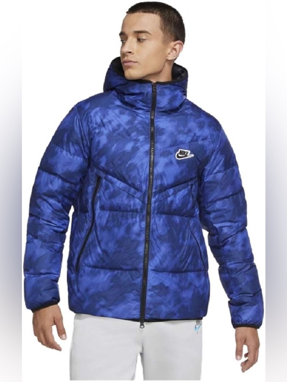Nike Sportswear Down-Fill Windrunner
Men's Shield Jacket Size Medium Outdoor